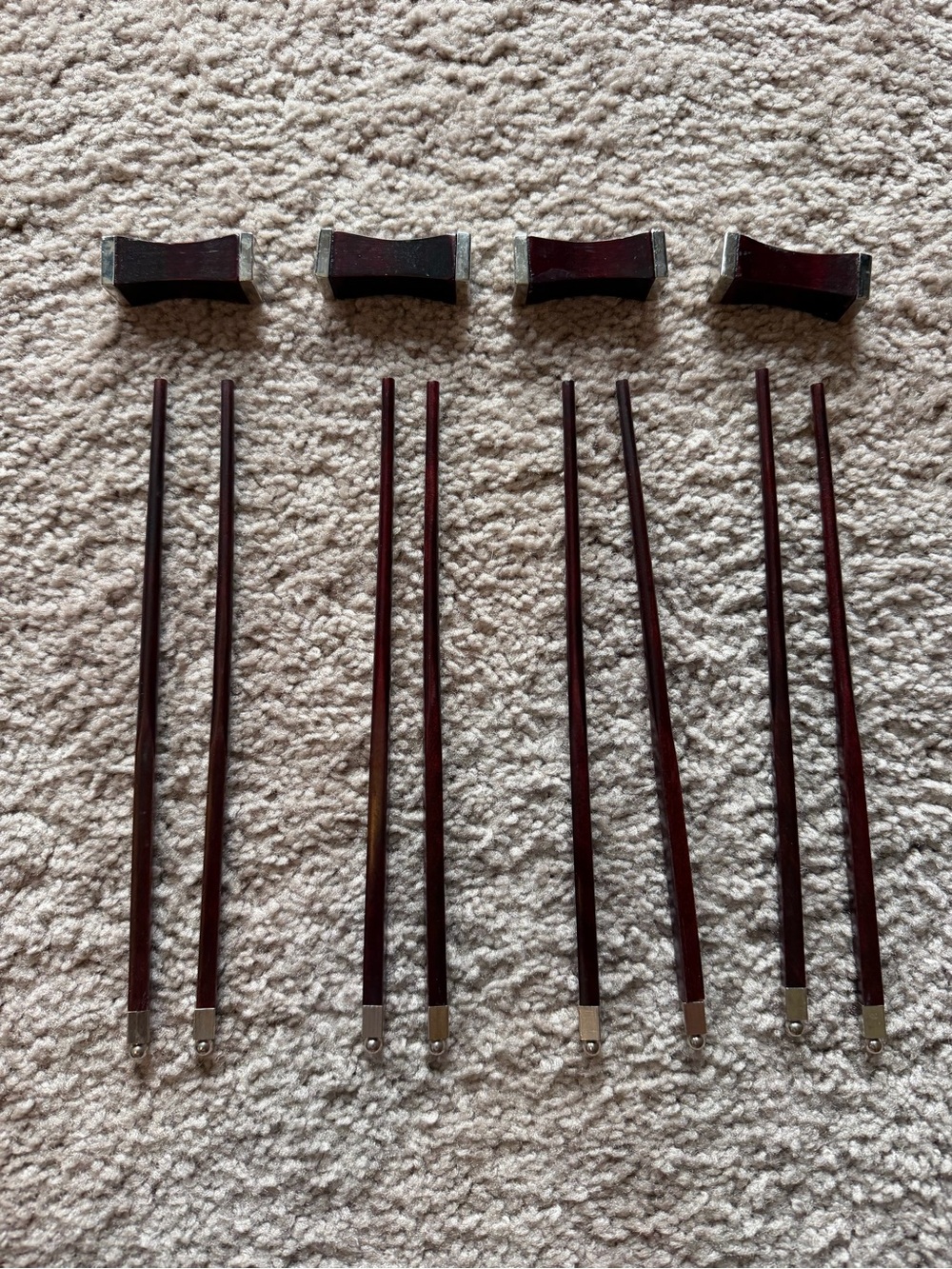 Set of 4 chopsticks with matching rests